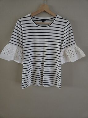 Ann Taylor White & Black Striped Eyelet Flare Sleeve Top Womens Small Cotton